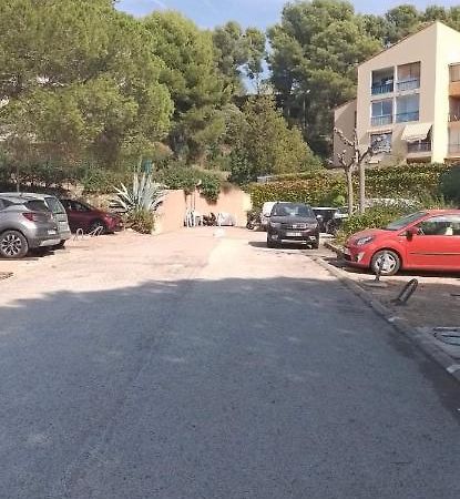 A La Semaine Ou Au Jour / Location Studio Meuble 30M² La Ciotat Exteriér fotografie